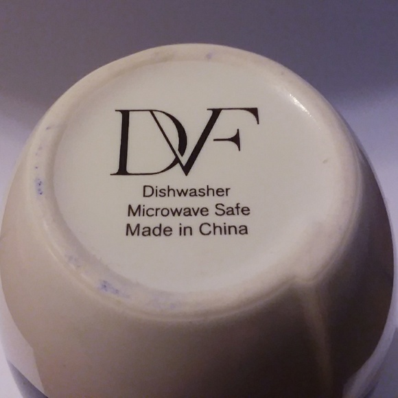 DIANE VON FURSTENBERG DVF Miro Flower Creamer - Picture 4 of 4